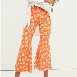 Free People Youthquake crop cropped printed flare orange size 25
